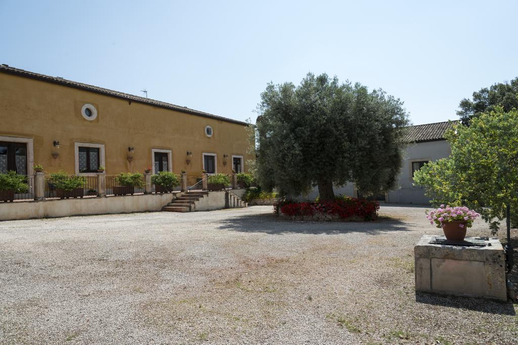 Canicattini Bagni Agriturismo Borgo Degli Ulivi旅馆 外观 照片